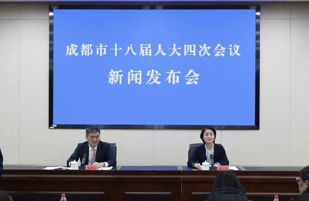 十五五开局启新程 | 成都政协委员、成都衡泰总裁呼吁创新城市更新模式