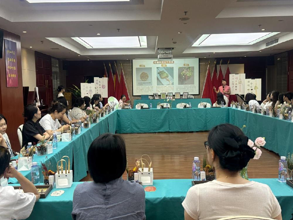雅韵承古香 匠心润执业——四川德文参加端午传统文化体验活动